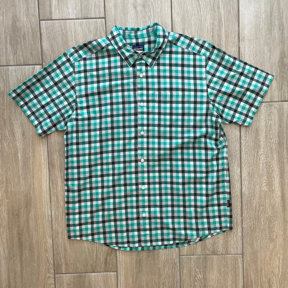 Patagonia Organic Cotton Shirt Mens Large Plaid Button Up Green Hiking Outdoor